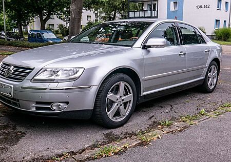 VW Phaeton Volkswagen 3.2 V6 4MOTION Automatik (5 Sitzer)