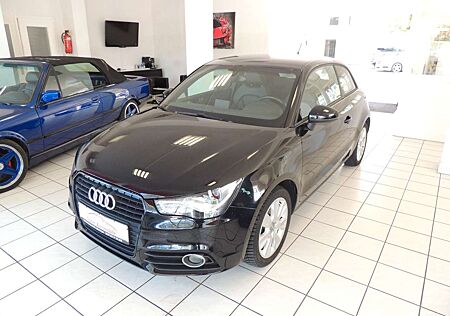 Audi A1 ambition*Xenon*PDC*Navi