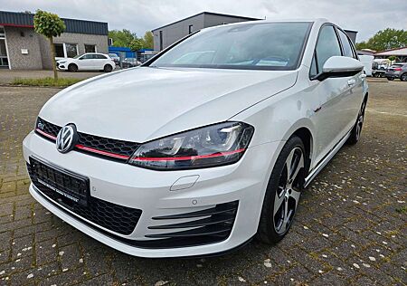 VW Golf Volkswagen VII Lim. GTI NAVI PDC STHZ PDC BI-XENON
