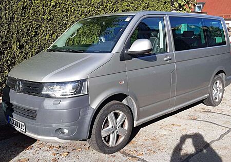 VW T5 Multivan Volkswagen Multivan PanAmericana 4Motion 7-Sitze Xenon Kamera