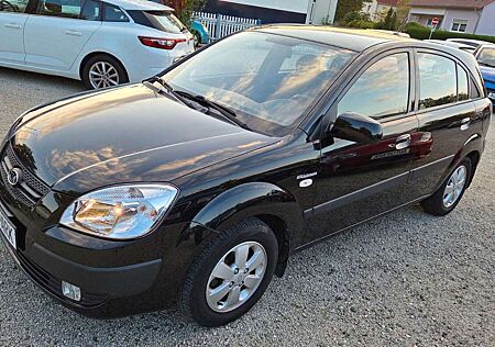 Kia Rio 1.4 5-türer 1. Hand 60.500km