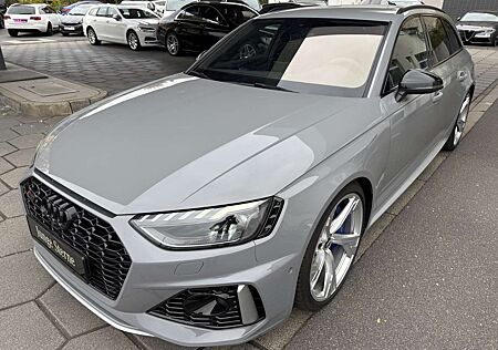 Audi RS4 quattro 1.Hand Matrix Competition "20
