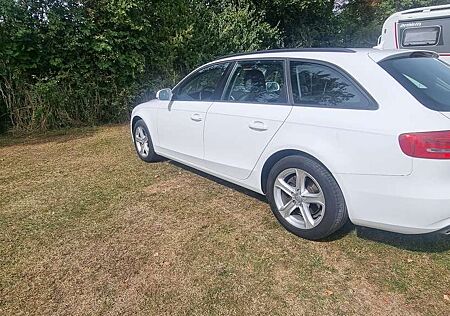 Audi A4 Avant 2.0 TDI DPF clean diesel multitronic Attract