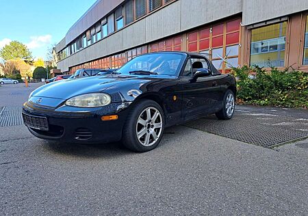 Mazda MX-5 1.9i 16V Silver Blues