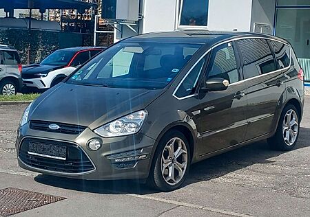 Ford S-Max 2.2 TDCi Titanium Automatik 7-Sitzer / Nav