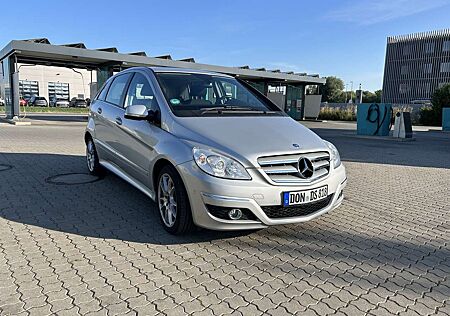 Mercedes-Benz B 200 Automatik | Panorama