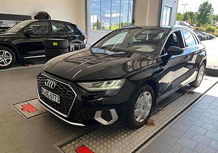 Audi A3 Sportback 30 TFSI S tronic Navi ACC Sitzh Ambiente