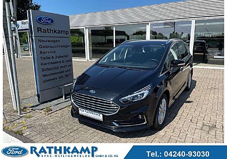 Ford S-Max Hybrid Titanium