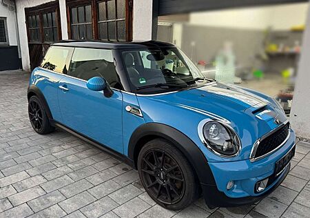 Mini Cooper S BAYSWATER*Bi-Xenon*Pano*Leder
