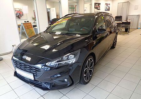 Ford Focus Turnier ST-Line X /AHK/NAVI/KLIMA/1. HAND