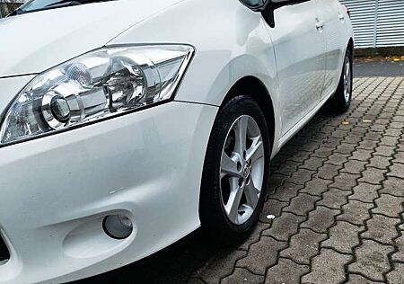 Toyota Auris 1.6 Edition