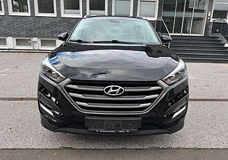 Hyundai Tucson blue Classic 2WD