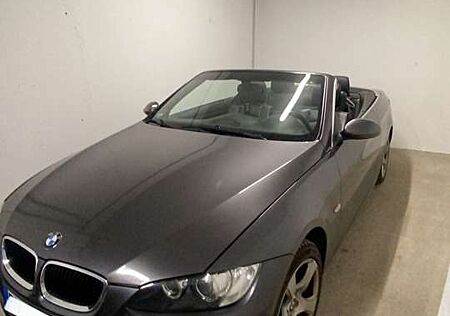 BMW 320i 320