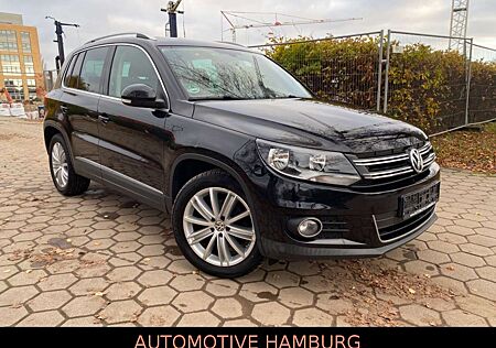 VW Tiguan Volkswagen Sport & Style*Alcantara*NAVI*Panorama*AHK