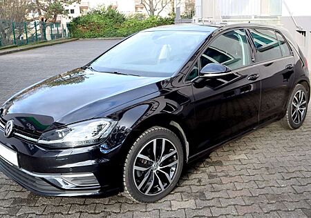 VW Golf Volkswagen Comfortline 1,0 TSI Sound