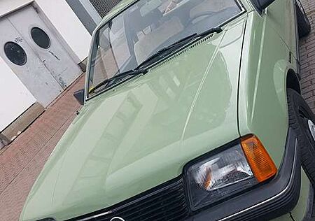 Opel Ascona Berlina