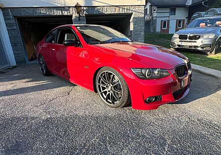 BMW 335i 335 Coupé Österreich-Paket Aut.