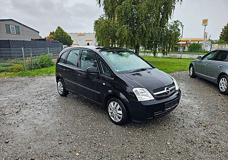 Opel Meriva 1.6 16V (Essentia)