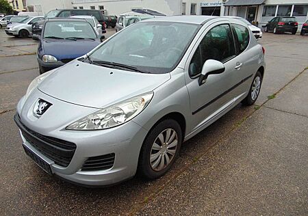 Peugeot 207 Tendance mit Klima 8fach Bereifung