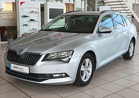 Skoda Superb Combi Ambition DSG Navi AHK PDC