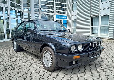 BMW 320i 320 E30 Schalter, 6-Zylinder, Schiebedach