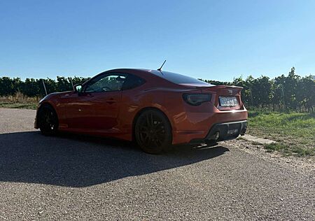 Toyota GT86 TRD Kit, Klappen Aga, Sternenhimmel,…