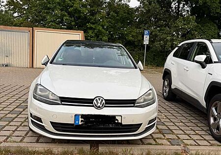 VW Golf Volkswagen 2.0 TDI BlueMotion Technology DSG Comfortline