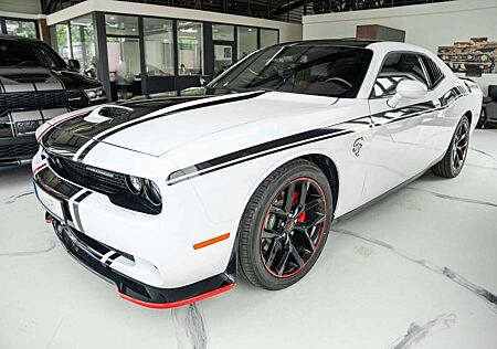 Dodge Challenger 5,7 R/T HEMI NAV ALPINE KAMERA LED