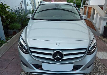 Mercedes-Benz B 220 CDI / d (246.203) Sports Tourer (W246, W242)