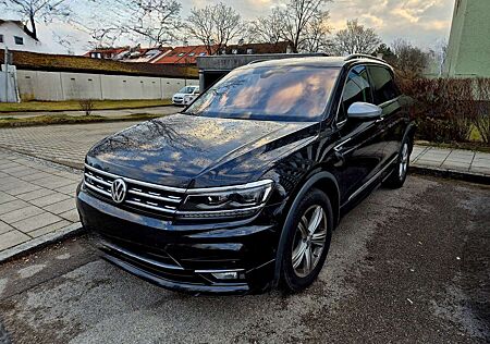 VW Tiguan Allspace Volkswagen 2.0 TDI SCR 4Motion DSG R-line