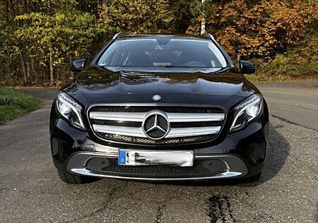 Mercedes-Benz GLA 200 Score (156.943)