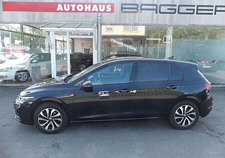 VW Golf Volkswagen VIII Lim. 2.0 Active