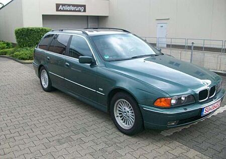 BMW 528 5er touring (kein Rost)