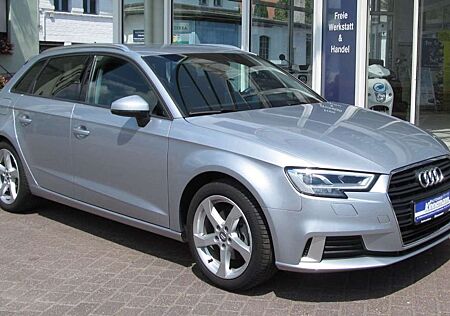 Audi A3 1.5TFSI Sportback 35 sport*NAVI*SHZG*PDC*GARANTIE