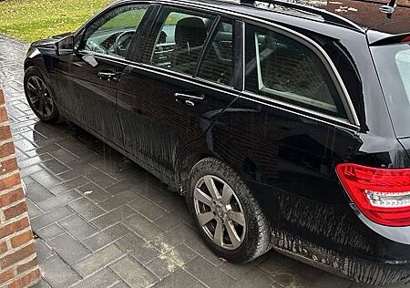 Mercedes-Benz C 200 T CDI DPF (BlueEFFICIENCY) 7G-TRONIC