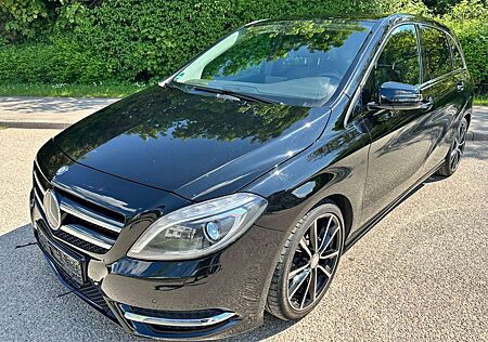 Mercedes-Benz B 200 CDI Edition 1 Night-Paket NAVI KAMERA ALU