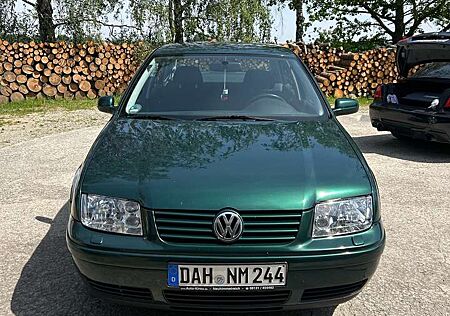 VW Bora Volkswagen 1.6 Highline