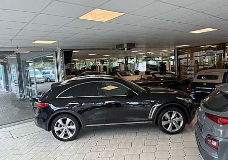 Infiniti FX FX30d S