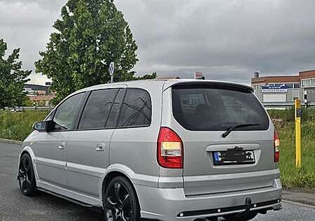 Opel Zafira 2.0 OPC
