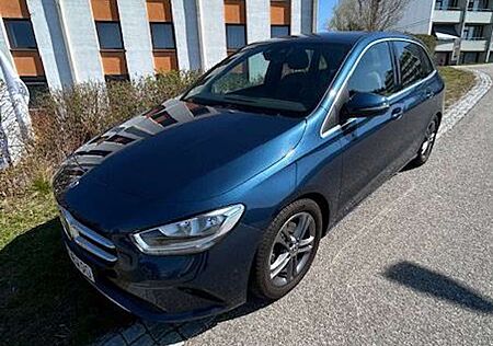 Mercedes-Benz B 200 B-Klasse Diesel d 8G-DCT Progressive