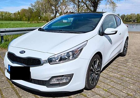 Kia Pro_ceed ProCeed / pro_cee'd 8Fach bereift | Kamera | Bremsen + Kupplung NEU