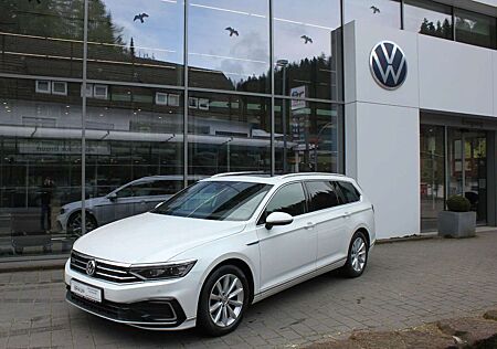 VW Passat Variant Volkswagen GTE 1.4 TSI Plug-in-Hybrid AHK