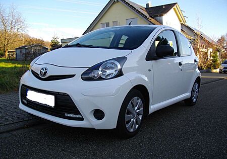Toyota Aygo *Cool*nur 42`tkm*Rentnerwagen*bildschöner Zus..