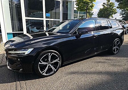 Volvo V60 B4 Plus Dark SK30