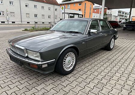 Jaguar XJ40 El. Sitze*SHZ*Automatik*Schiebdach*Tempomat