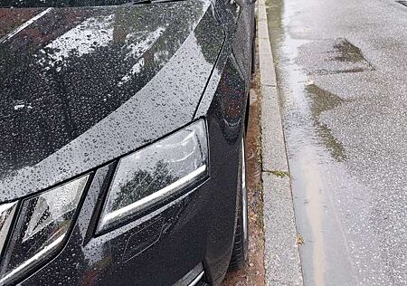 Skoda Octavia Combi 1.8 TSI DSG Ambition