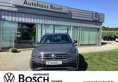 VW Tiguan Volkswagen 1.5 TSI DSG R-Line AHK Navi RFK ACC SHZ