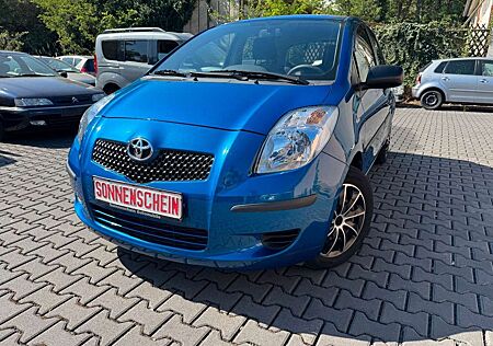 Toyota Yaris Cool