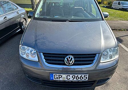 VW Touran Volkswagen Diesel 2.0 TDI Highline