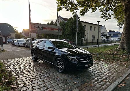 Mercedes-Benz GLA 220 d 4Matic*Panorama*Memory*HarmanKardon*